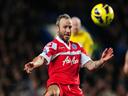 Derry signs new QPR deal