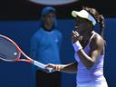 Stephens stuns Serena to reach semis