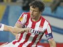 Van Bommel fires PSV into Dutch Cup semi-final