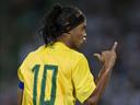 Ronaldinho keeps place in Brazil squad to face Chile