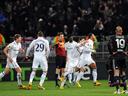 Dembele screamer sees Spurs oust Lyon