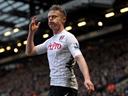 New deal for Fulham star Duff