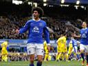 Everton ease to win over Reading