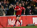 Bluebirds remain clear at summit