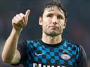 PSV and Vitesse win to put pressure on leaders Ajax