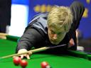 Robertson holds off Selby to win in China
