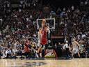 Bosh basket gives Heat final-second win