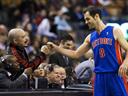 Calderon closes Toronto chapter of basketball life with win 