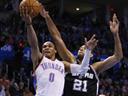 Thunder down Spurs to edge closer to top spot