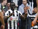 Cisse scores last-gasp winner for Newcastle, celebrates in stand