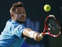 Wawrinka battles into Casablanca quarters 