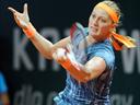 Kvitova and Vinci into Katowice semis