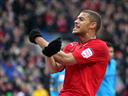 Cardiff close in on promotion