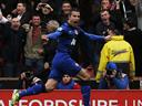 United close on title as Van Persie ends scoring drought