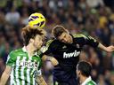 Swansea announce Canas capture