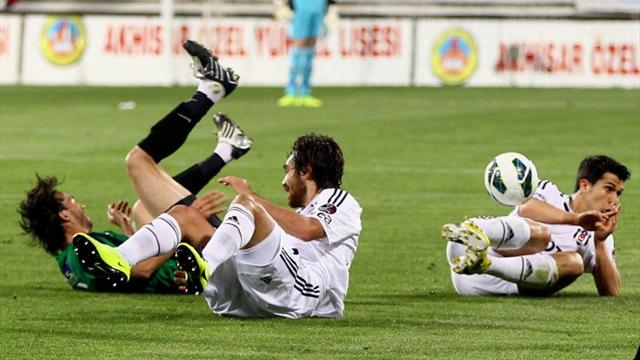 Akhisar - Beşiktaş / ÖZET