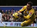 Roma join Julio Cesar chase