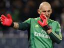 Abbiati extends Milan deal