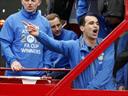 Martinez thanks fans on FA Cup parade