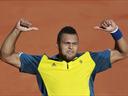 Tsonga routs Federer in Paris