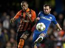 Fernandinho signs for City in £34m deal