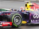 Webber tops delayed final practice