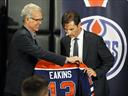 Oilers name Eakins as new head coach