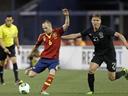 Spain break Irish resistance in New York