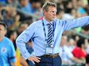 Pearce angry with 'poor' England players