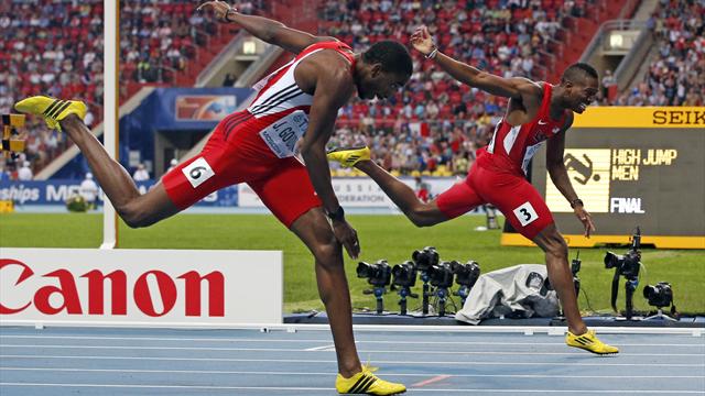 Gordon runs down Tinsley to snatch hurdles gold