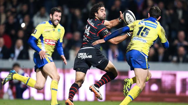 Quand la passe en avant de Huget enflamme le rugby français