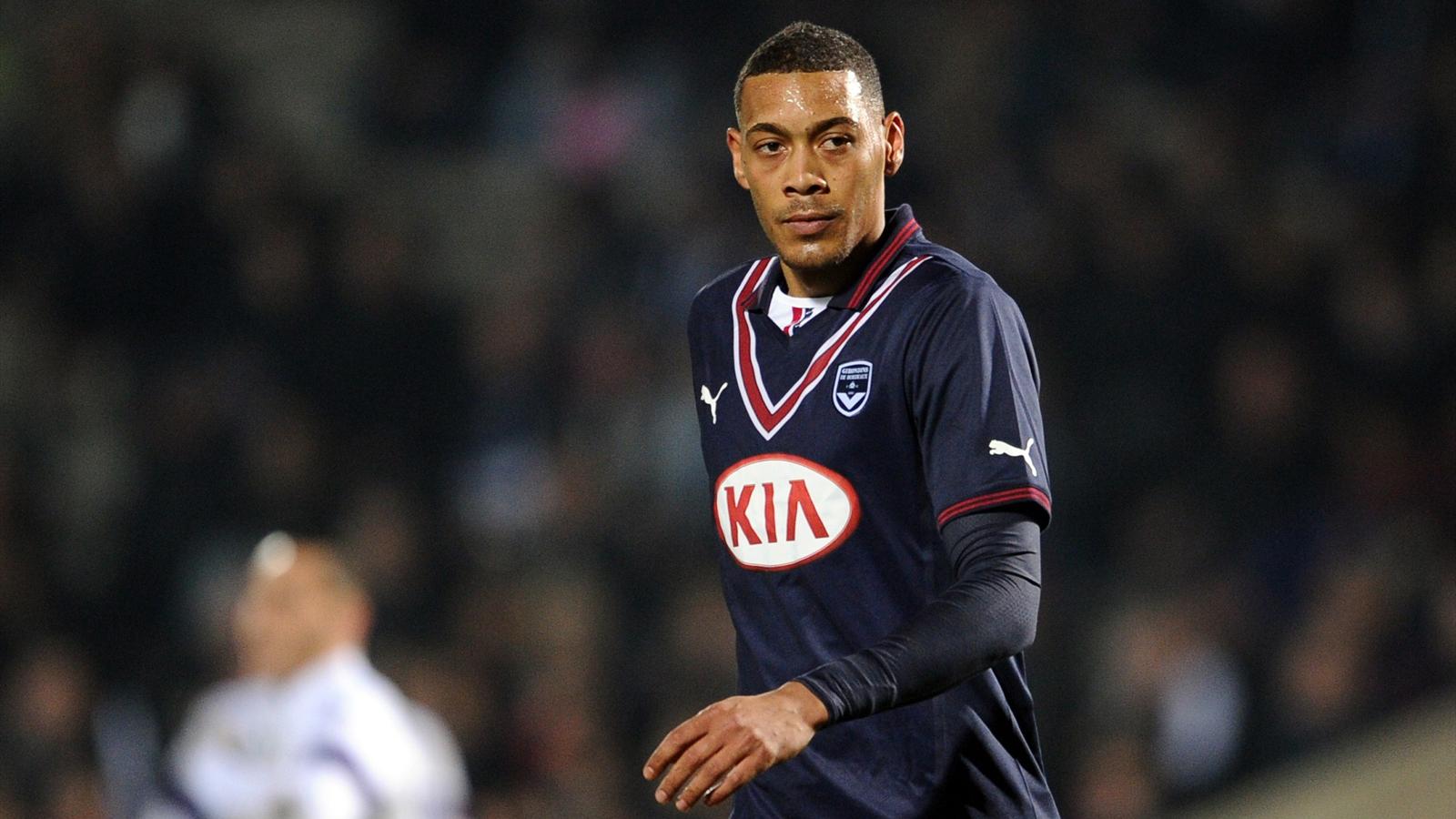 Guillaume Hoarau Fiche Joueur Football Eurosport