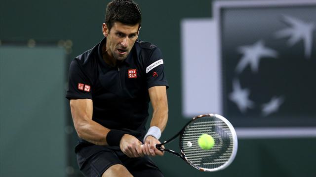 Djokovic eases past Benneteau to make semis