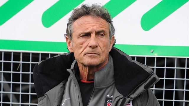 Novès: "C’est très difficile de gagner les deux compétitions"