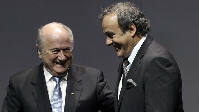 Blatter affirme que Platini a évoqué la prison pour le dissuader de se présenter