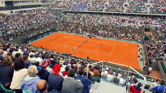 Roland-Garros n'accueillera pas la demi-finale France-Serbie — Coupe Davis Roland-Garros n'accueillera pas la demi-finale France-Serbie — Coupe Davis