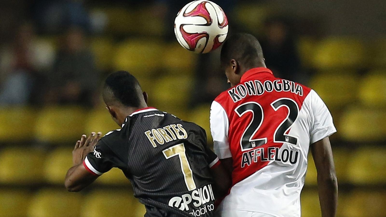 Kondogbia (Monaco) face à Reims.