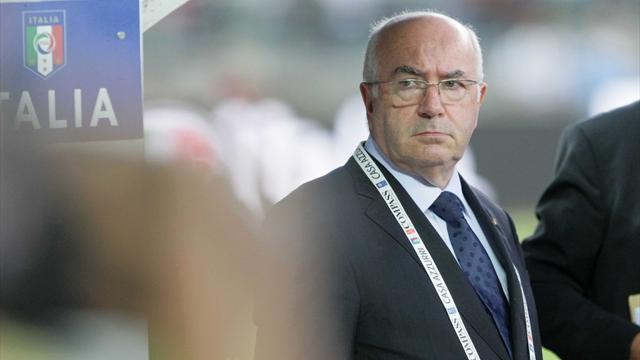 Tavecchio: "Siamo contenti di Ventura in Nazionale. Totti? Decida lui"