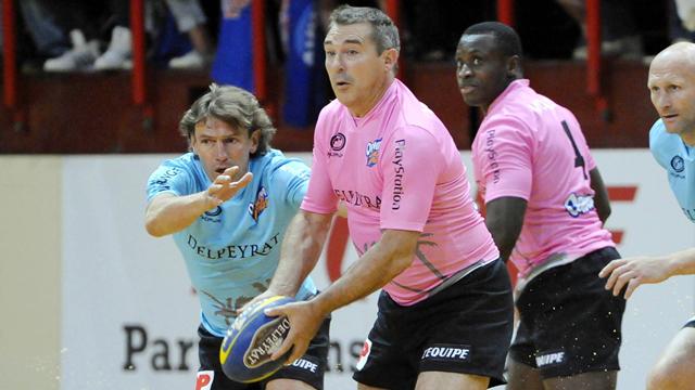 Bonneval: "Les gens critiquent l'équipe de France mais l'aiment toujours autant"