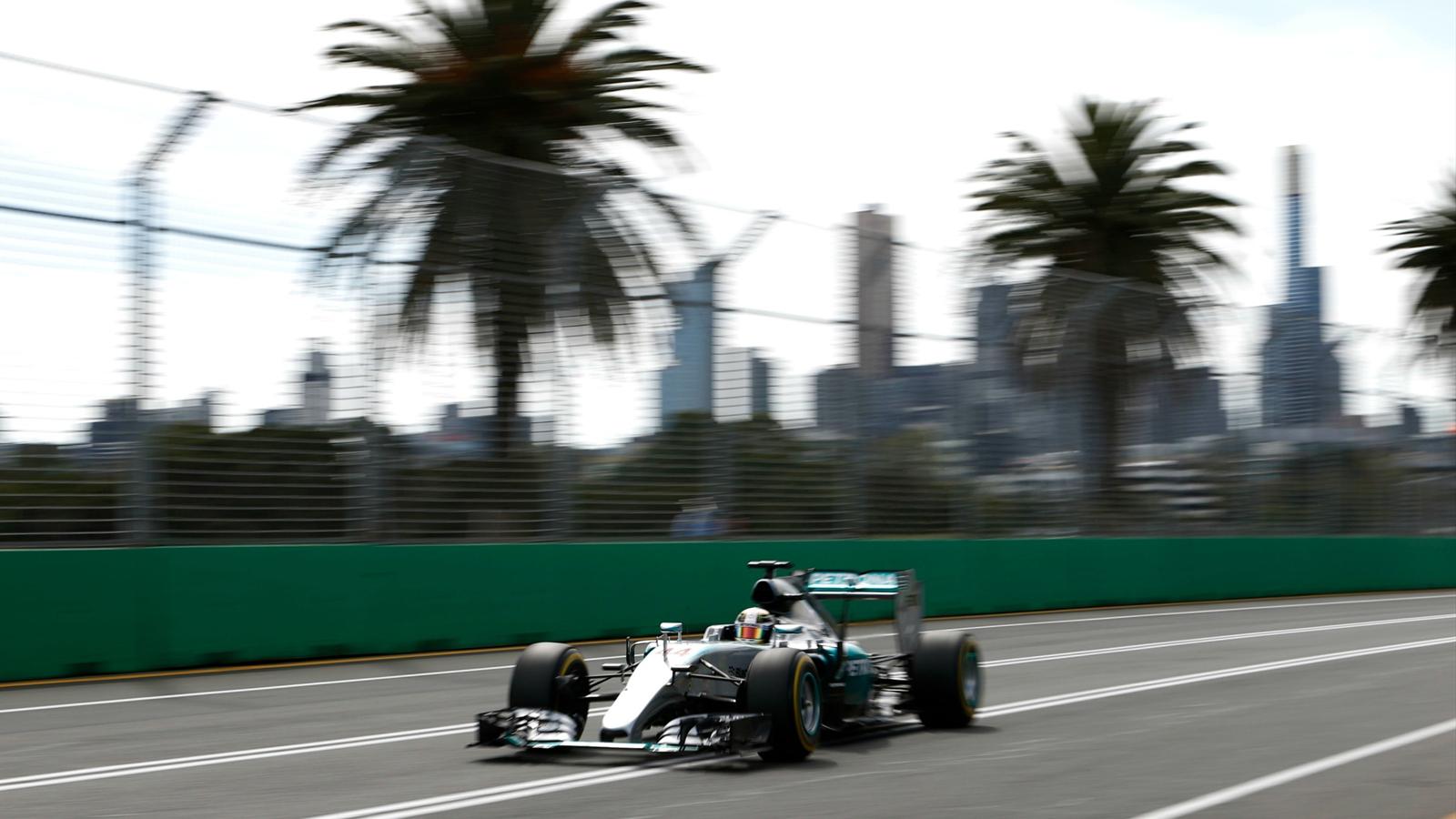 Spécial Sebastian Vettel (Formule un) - Page 12 1435426-30705414-1600-900