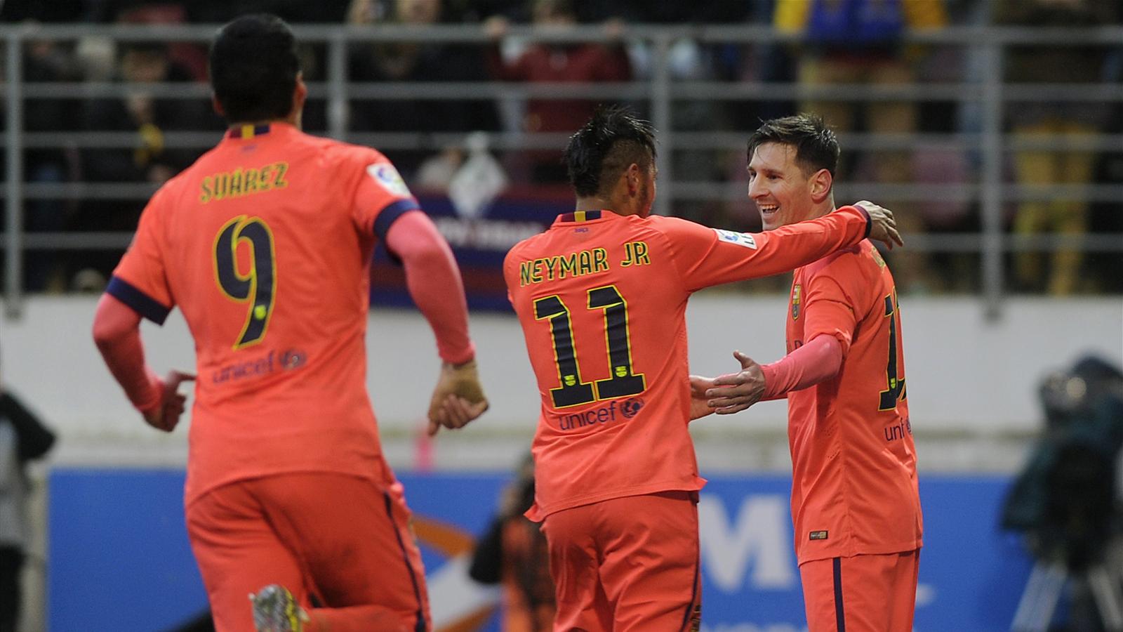 Spécial Messi et FCBarcelone (Part 2) - Page 10 1435948-30715854-1600-900
