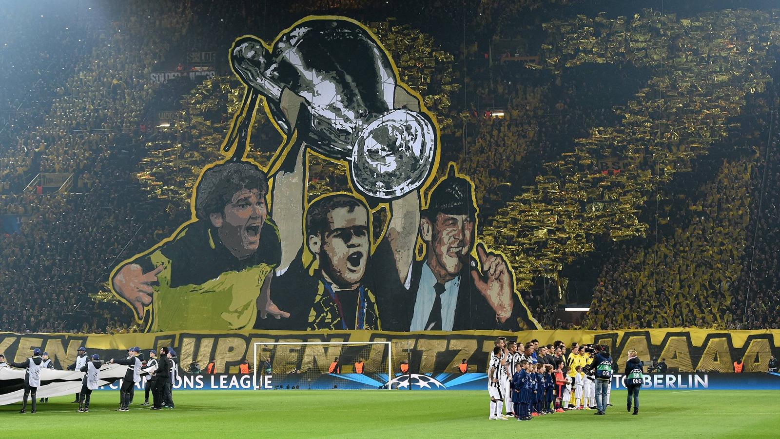 Le tifo des supporters de Dortmund face Ã  la Juventus
