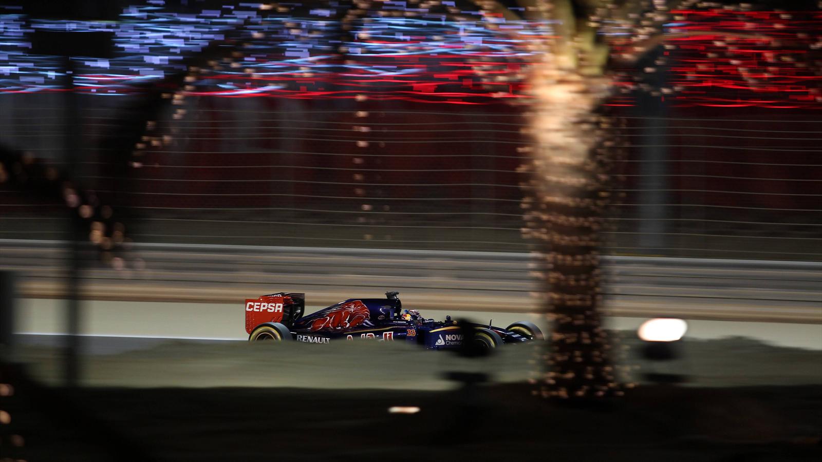 Spécial Sebastian Vettel (Formule un) - Page 16 1460389-31204756-1600-900