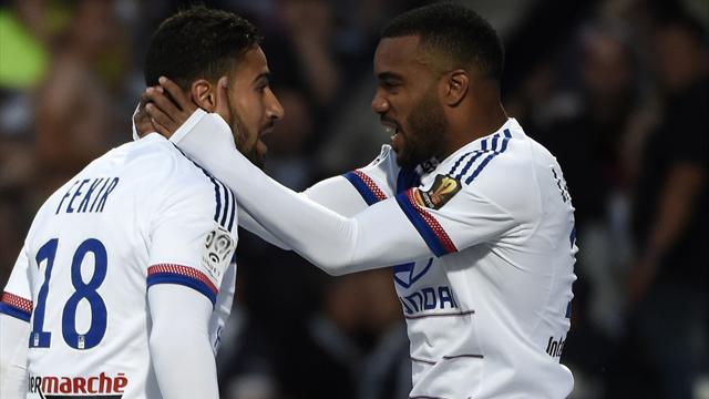 Pour sortir de la crise, l’OL a un fol espoir : que sa doublette Lacazette-Fekir reprenne vie