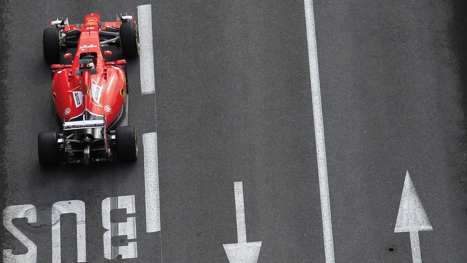Spécial Sebastian Vettel (Formule un) - Page 19 1564934-33296046-1600-900