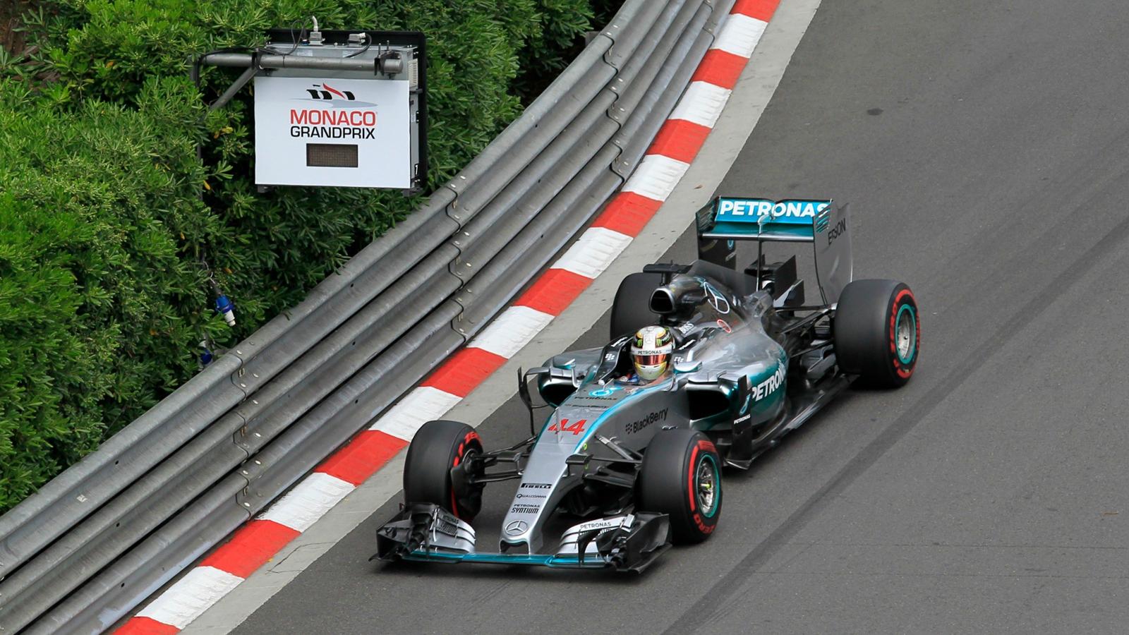 Spécial Sebastian Vettel (Formule un) - Page 19 1571485-33427082-1600-900