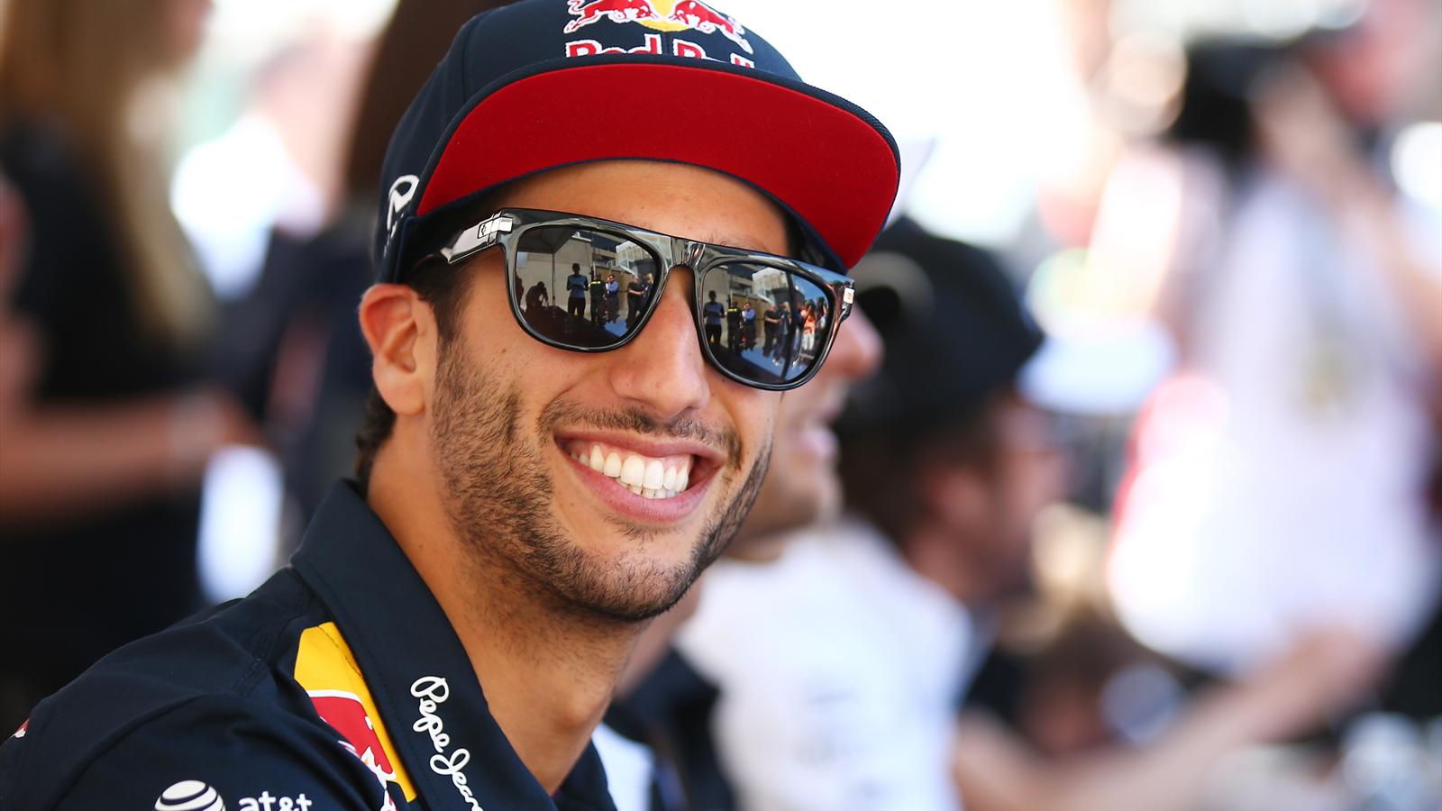 Spécial Sebastian Vettel (Formule un) - Page 20 1606437-34126138-1600-900