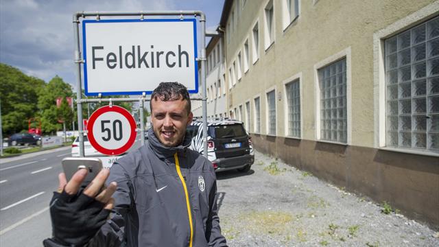 Болельщик Ювентуса прошел почти 1000 км пешком чтобы попасть на финал