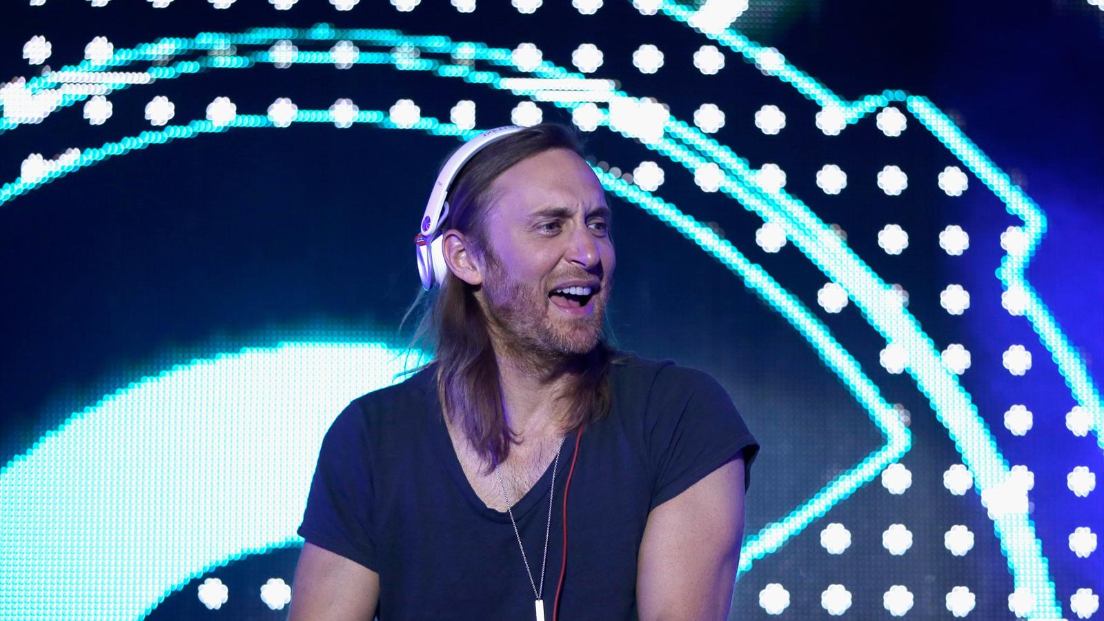 Гимн Евро-2018 по футболу напишет французский диджей david guetta Гимн Евро-2018 по футболу напишет французский диджей david guetta