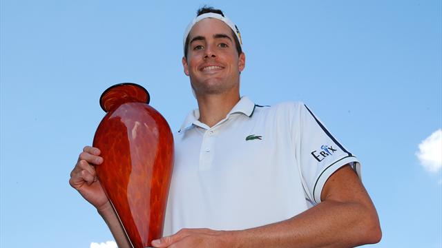 Isner réalise la passe de trois à Atlanta
